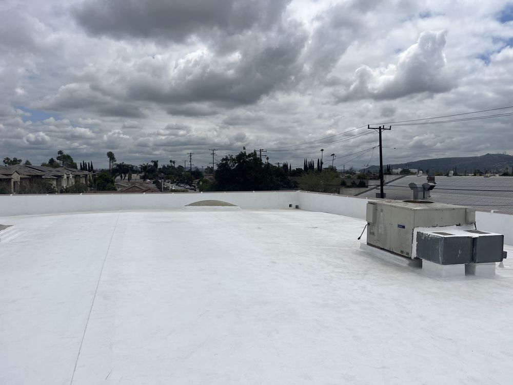 Slide of DT Roofing