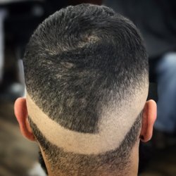 Xecutive Cutz Barbershop - Blurry views