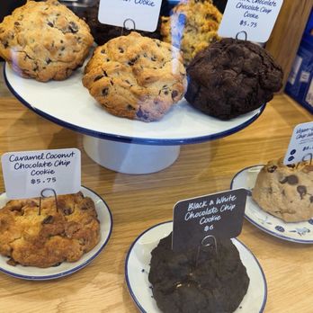 Levain Bakery - Bakeries Near Me - Newport Beach, California Levain Bakery - Bakeries Near Me - Newport Beach, California