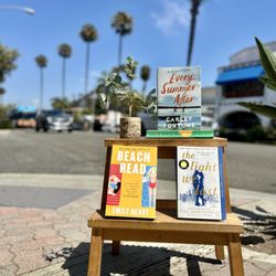 Sunny days call for beach reads!  Grab a local iced coffee & shop used books for 1/2 off in San Clemente today!