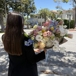 Pretty Blooms Flowers