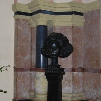 Jagdschloss - Landmarks & Historical Buildings Near Me