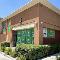 Daily Deals Treasure Hunt Bin Stores - Our walk way to the back