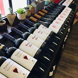 Mama J's Market
