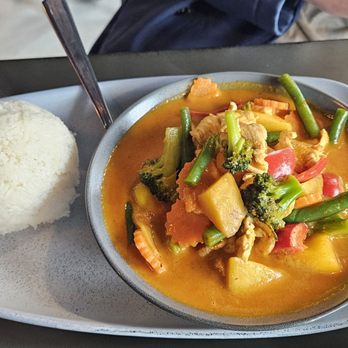 Thai Time - Mango panang - Vegan Near Me - Sacramento, California