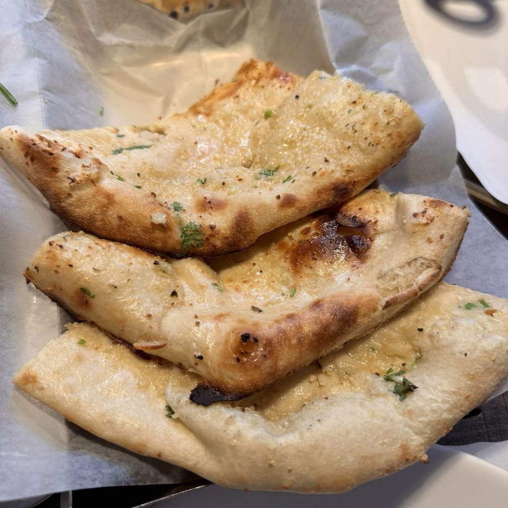 Garlic naan