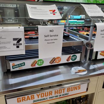 7-Eleven - a display of hotdogs in a store - Convenience Stores Near Me - Las Vegas, Nevada 7-Eleven - a display of hotdogs in a store - Convenience Stores Near Me - Las Vegas, Nevada