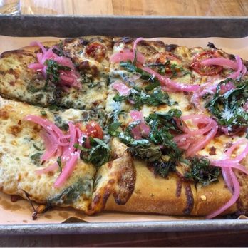 Booneshine Brewing - Veggie flatbread - Breweries Near Me - Boone, North Carolina Booneshine Brewing - Veggie flatbread - Breweries Near Me - Boone, North Carolina