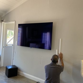 Bay Area Wall Mounts - Home Theatre Installation Near Me
