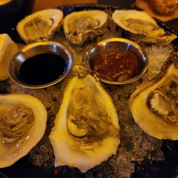 Villain & Saint - Oysters - Gastropubs Near Me - Atlantic City, New Jersey