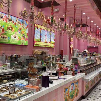 Sloan's - Los Angeles - The inside!!! I could have looked at the decor for hours! - Ice Cream & Frozen Yogurt Near Me - Los Angeles, California Sloan's - Los Angeles - The inside!!! I could have looked at the decor for hours! - Ice Cream & Frozen Yogurt Near Me - Los Angeles, California