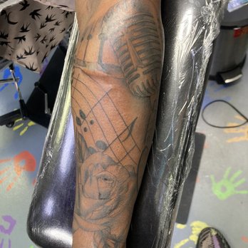 Confessions of the Hand Tattoo - Even drew attention away from a horrible scar. - Tattoo Near Me - St.Cloud, Florida Confessions of the Hand Tattoo - Even drew attention away from a horrible scar. - Tattoo Near Me - St.Cloud, Florida