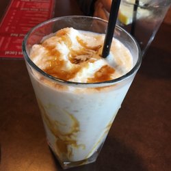Armando's Pizza - Caramel Crunch Cocktail