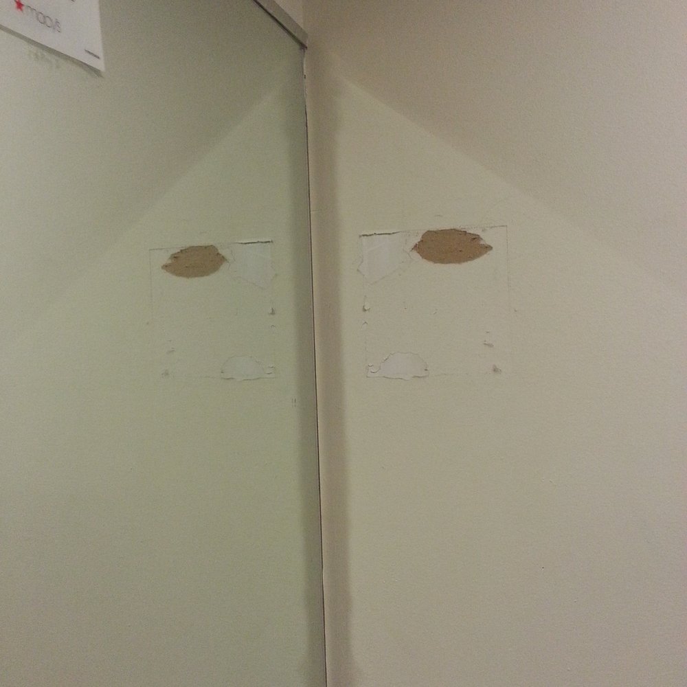 Hell-hole of a dressing room at Macy's in Saugus. Pathetic.