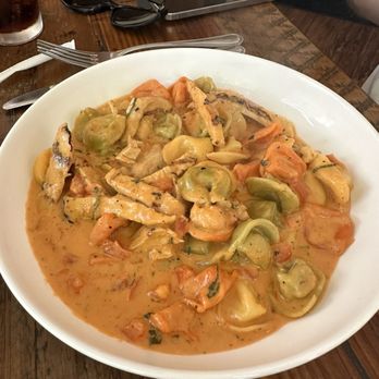 Porta Di Roma - Spicy vodka tortellini with chicken - Italian Near Me - Dallas, Texas Porta Di Roma - Spicy vodka tortellini with chicken - Italian Near Me - Dallas, Texas