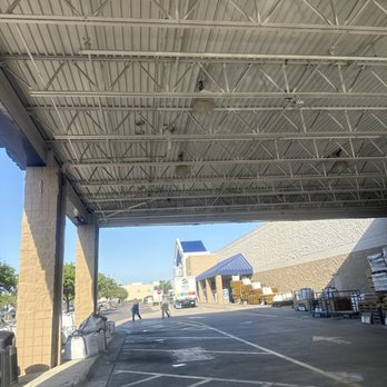 Lowe's Home Improvement - Hardware Stores Near Me - Pinellas Park, Florida