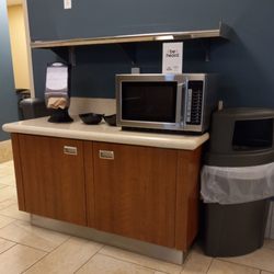 Baylor Scott & White Medical Center - College Station - Self serve microwave oven.