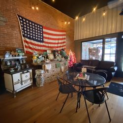 Five North Coffee + Gifts