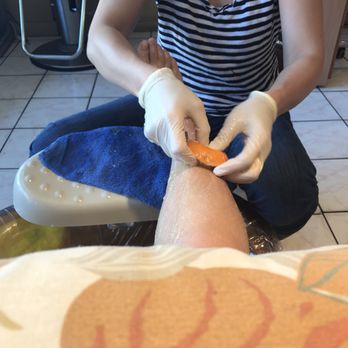 T & T Nails and Spa - Scrubbing my feet with actual lemons - Nail Salons Near Me - Berkeley, California T & T Nails and Spa - Scrubbing my feet with actual lemons - Nail Salons Near Me - Berkeley, California
