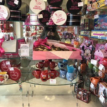 Felix & Norton - Bakeries Near Me - Markham, Ontario