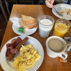 Rings Bistro - Breakfast