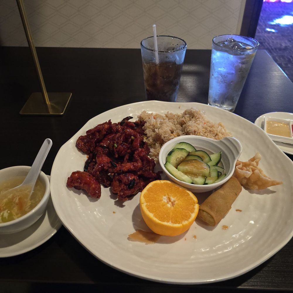 Chin's Szechwan - Encinitas - Tangerine Chicken - Chinese Near Me - Encinitas, California Chin's Szechwan - Encinitas - Tangerine Chicken - Chinese Near Me - Encinitas, California
