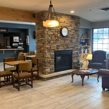 Weston Inn & Suites - Lobby - Hotels Near Me - Schofield, Wisconsin Weston Inn & Suites - Lobby - Hotels Near Me - Schofield, Wisconsin