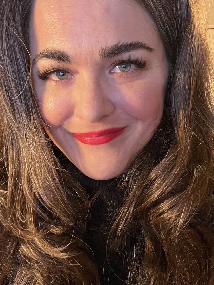 Reverie Beauty Co Logo