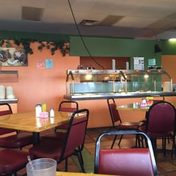 Buffet Galleros Express - Partial view of the buffet. There are 3 buffets and ample seating. Great for small or large groups.