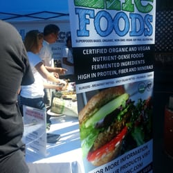 San Francisco Vegan Beer & Food Festival - Serving up nachos and burgers!