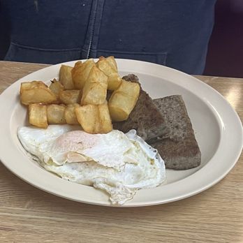The Korner Shop Cafe - scrapple & eggs - American Near Me - Franklin, West Virginia The Korner Shop Cafe - scrapple & eggs - American Near Me - Franklin, West Virginia