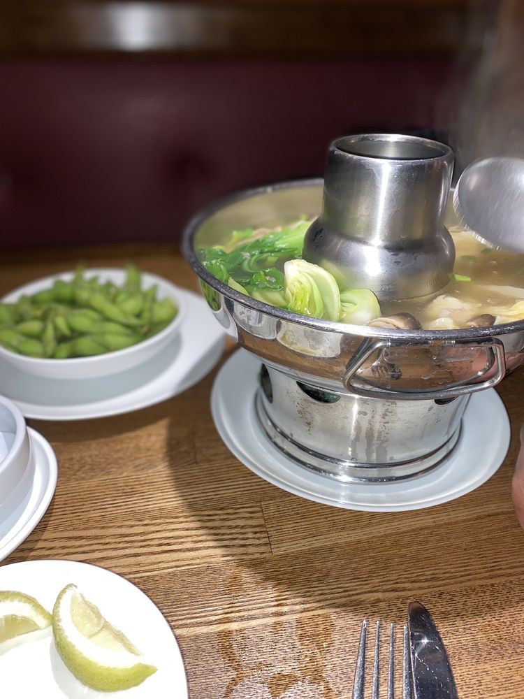 Pin Kaow Thai Restaurant - Photo 3