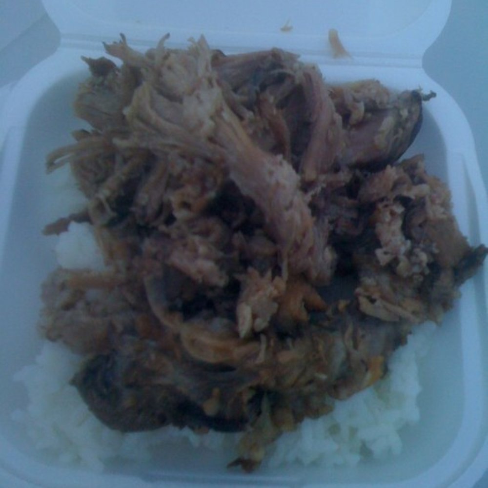Simply Ono - Kalua Pig with Rice - Food Trucks Near Me - Honolulu, Hawaii Simply Ono - Kalua Pig with Rice - Food Trucks Near Me - Honolulu, Hawaii