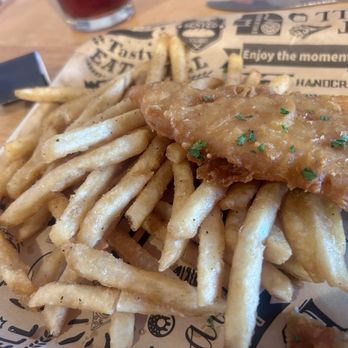 The Post - Pours & Rations - Haddock with Beef Tallow Fries - Beer Bar Near Me - Fort Thomas, Kentucky