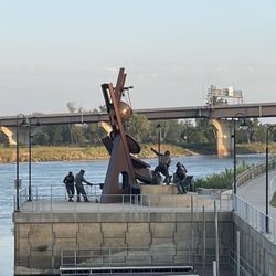 Monument to Labor Sculpture
