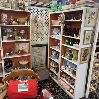 Redlands Galleria - Antiques Near Me - Redlands, California Redlands Galleria - Antiques Near Me - Redlands, California