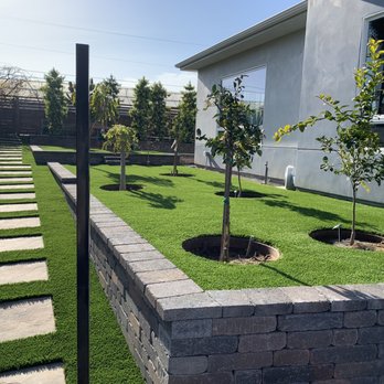 GoTurf Direct - a garden with artificial grass and stone steps - Landscaping Near Me - Ramona , California GoTurf Direct - a garden with artificial grass and stone steps - Landscaping Near Me - Ramona , California