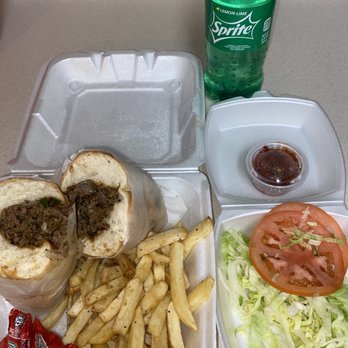 The Treat - Cheesesteak w/ lettuce tomatoes n hots on side. So they won't be soggy. - Italian Near Me - Glen Burnie, Maryland The Treat - Cheesesteak w/ lettuce tomatoes n hots on side. So they won't be soggy. - Italian Near Me - Glen Burnie, Maryland