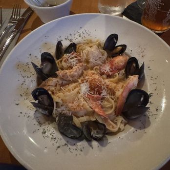 Galyn's - Seafood Fettuccine - Seafood Near Me - Bar Harbor, Maine