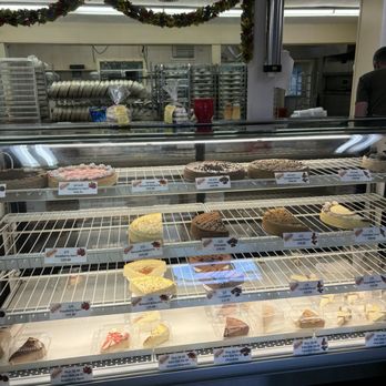 Pocono Cheesecake Factory - Displayed Cheesecake - Bakeries Near Me - Swiftwater, Pennsylvania Pocono Cheesecake Factory - Displayed Cheesecake - Bakeries Near Me - Swiftwater, Pennsylvania