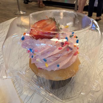 Baby Cakes - Strawberry cupcake - Bakeries Near Me - Henderson, Nevada Baby Cakes - Strawberry cupcake - Bakeries Near Me - Henderson, Nevada