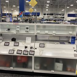Best Buy Woodmore Towne Centre - Nothing