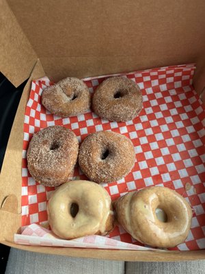 Fred's Coffee & Donuts by null