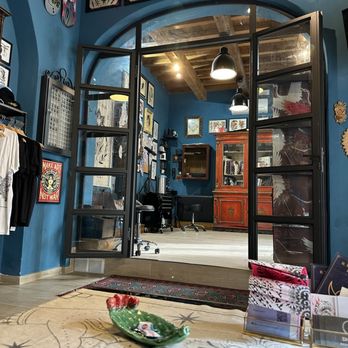 Holy Diver Tattoo - Inside shop - Tattoo Near Me - Florence, FI Holy Diver Tattoo - Inside shop - Tattoo Near Me - Florence, FI