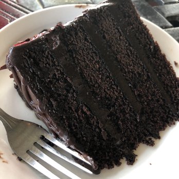 Ainsley's Cafe & Harbor Bar - Chocolate cake - New American Near Me - Liberty, Indiana