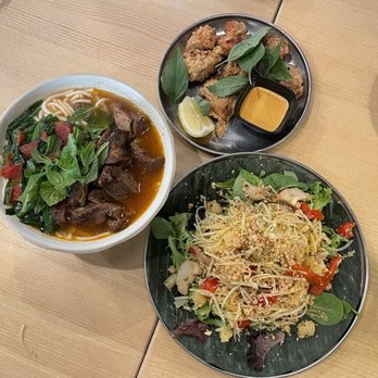 Jun Bistro - Papaya salad, Jun's braised beef noodle soup, Tom yum fried chicken - Chinese Near Me - Milpitas, California Jun Bistro - Papaya salad, Jun's braised beef noodle soup, Tom yum fried chicken - Chinese Near Me - Milpitas, California
