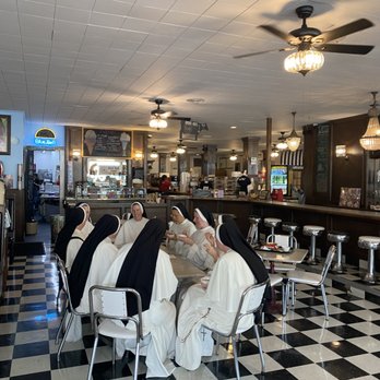 Must Be Heaven - When I went in a couple of weekends ago, I saw this scene.  "I guess it really must be Heaven" went through my head. What a blessing. - Ice Cream & Frozen Yogurt Near Me - Brenham, Texas