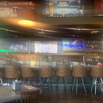 Mid City Pub & Grill - Sports Bars Near Me - Midvale, Utah