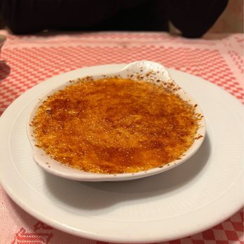 La Fontaine de Mars - Creme brûlée - French Near Me - Paris, 75 La Fontaine de Mars - Creme brûlée - French Near Me - Paris, 75