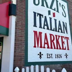 Urzi's Italian Market